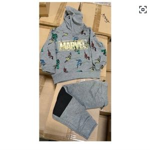 Marvel 2 piece Hoodie Set NWT SIZE 3T